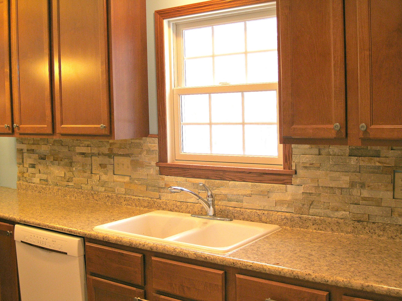 MonkeySeeMonkeyDoBeforeAfterKitchenBacksplash MonkeySeeMonkeyDoBeforeAfterKitchenBacksplash